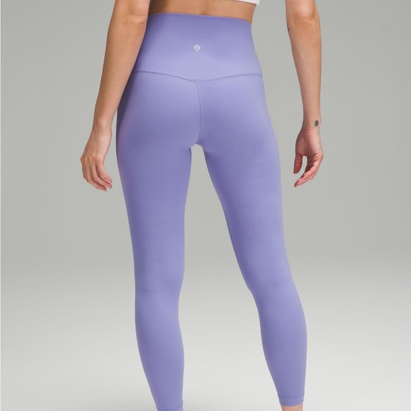 Lululemon’s Align HR Pant 25” - Picture 3 of 4